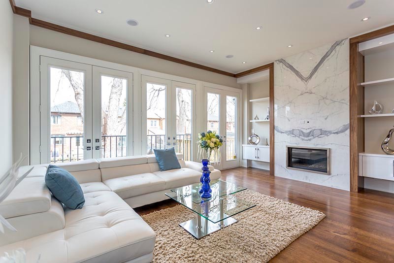 Inspiration for a transitional home design remodel in Toronto