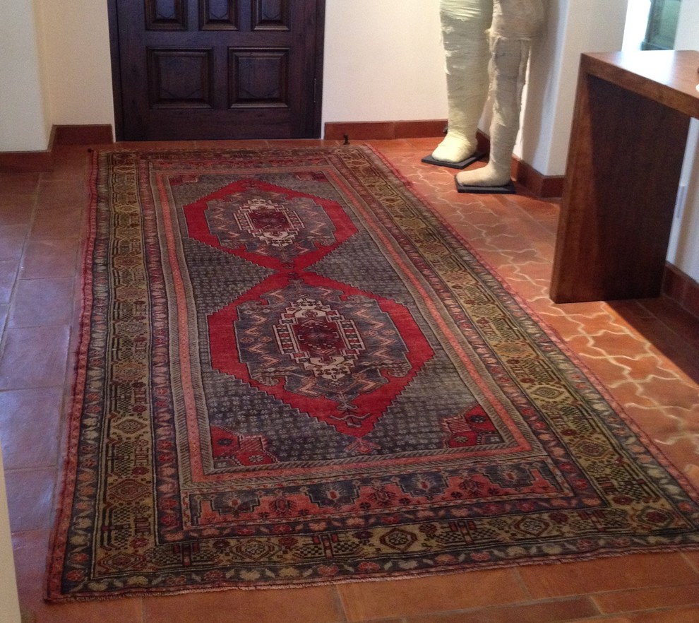 Example of an asian entryway design in Orange County
