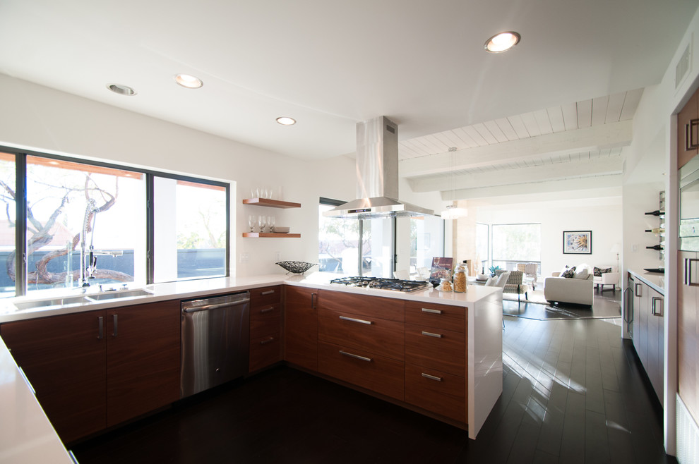 Kitchen - kitchen idea in Phoenix
