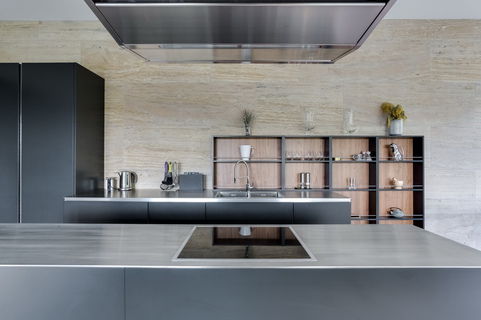 Кухня черного цвета