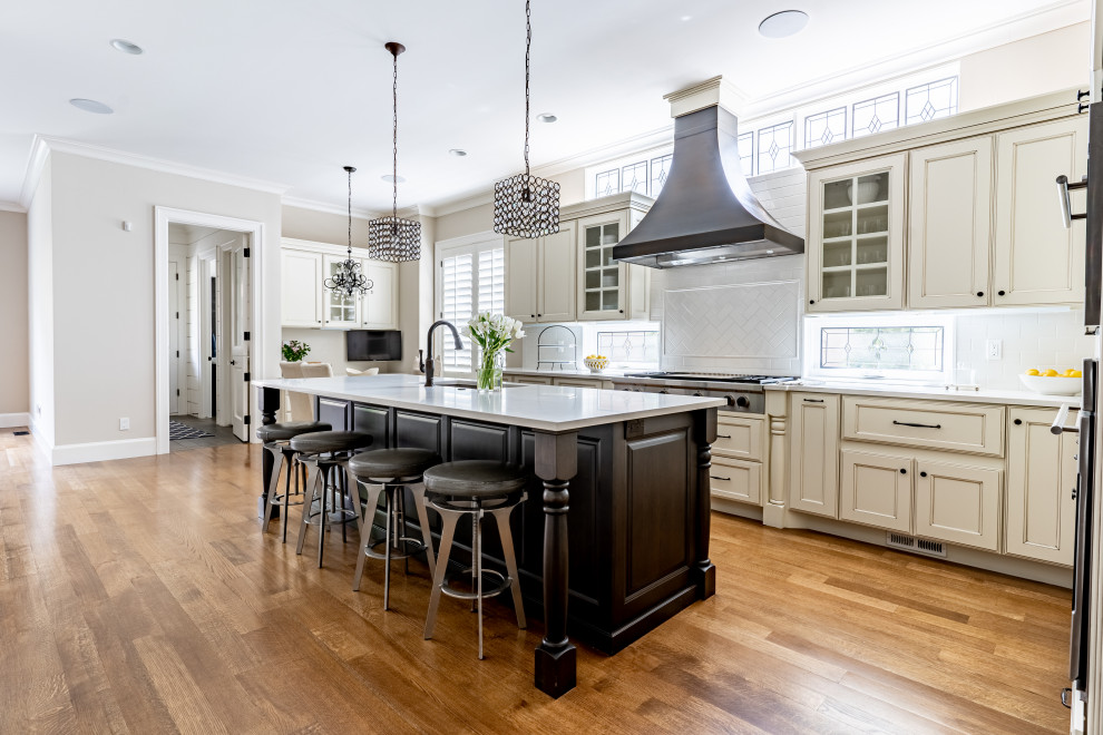 Transitional Yet Contemporary Staging Transitional Kitchen Denver