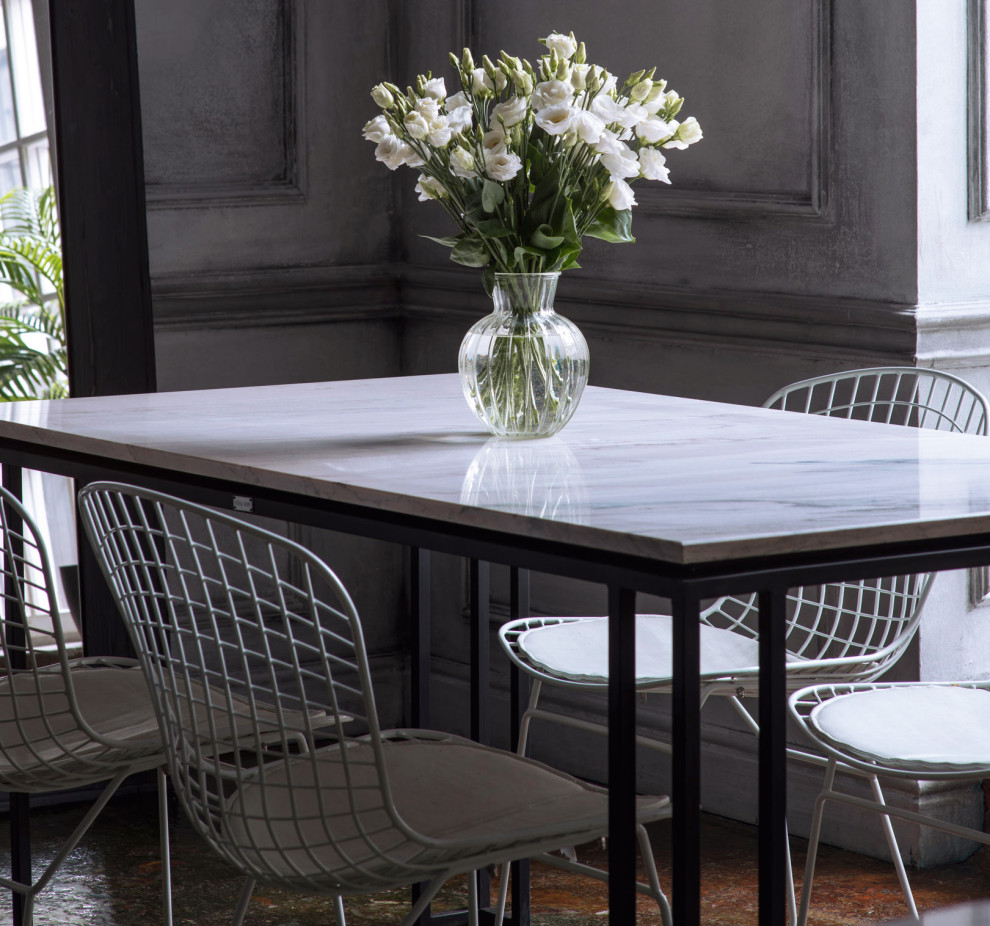 Изготовление на заказ столов и консолей