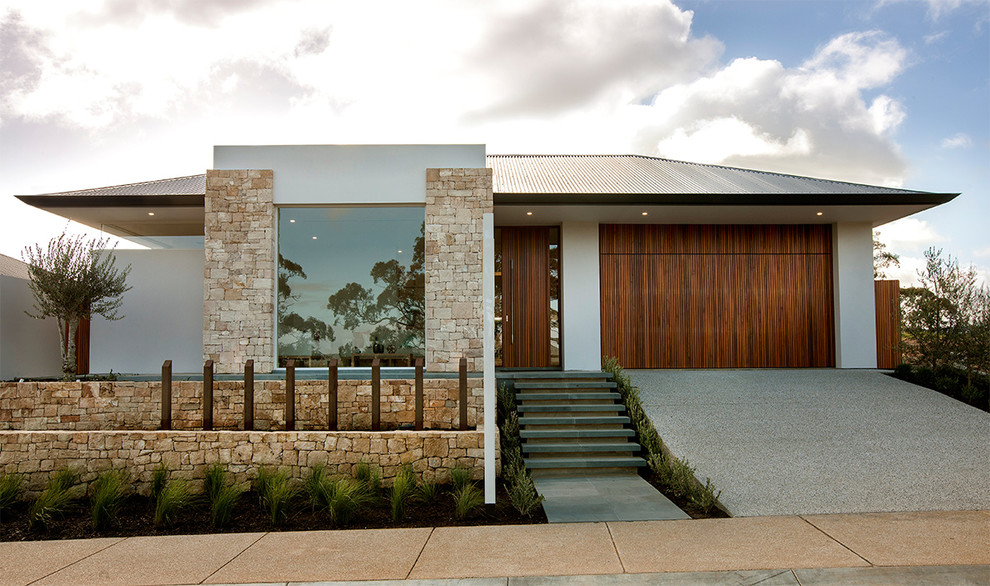 Design ideas for a contemporary exterior in Adelaide.