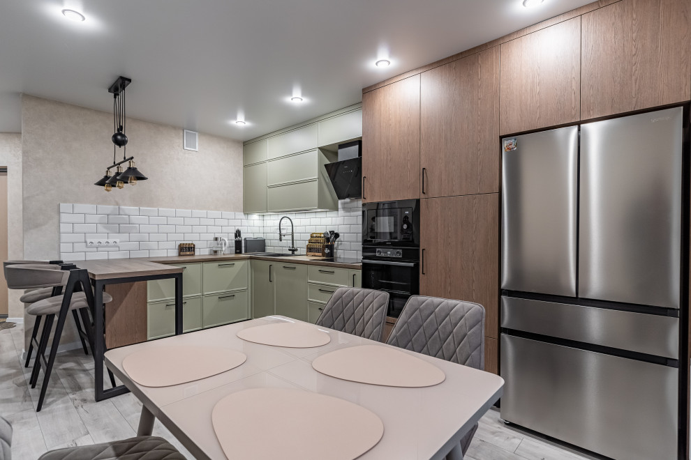 Природная Гармония: Дерево и Зелень