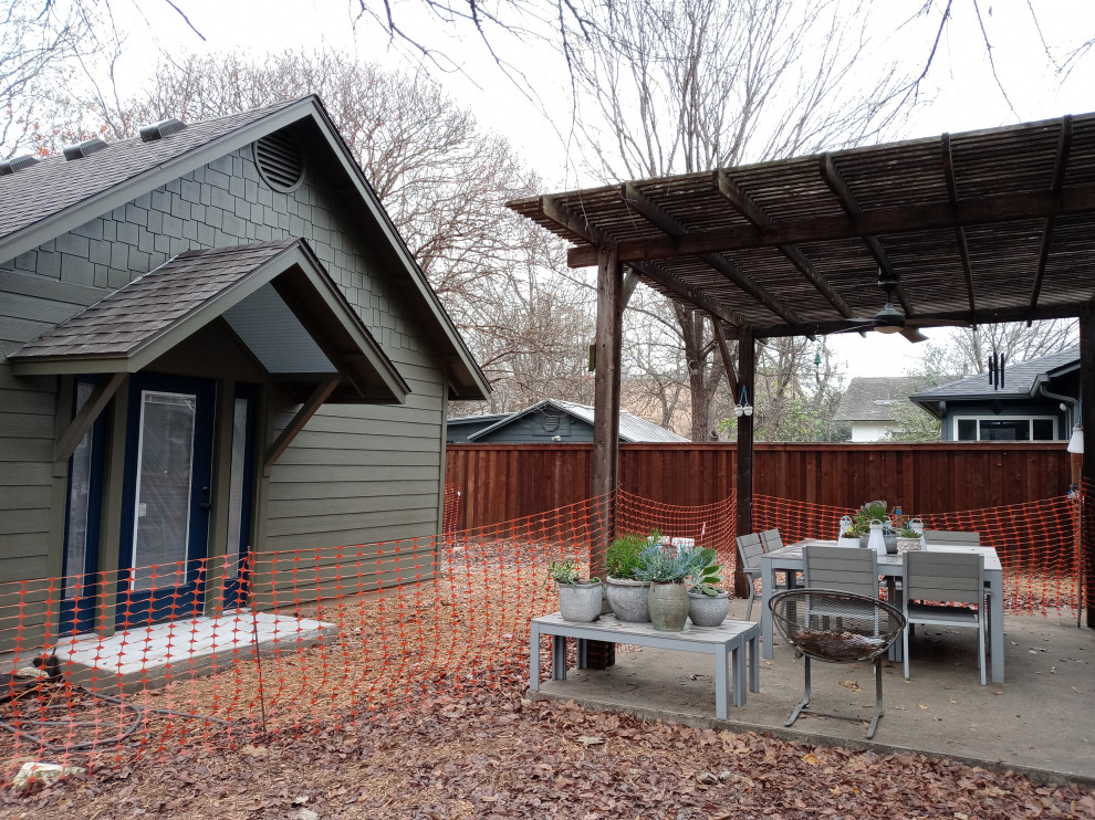 Central Austin Home Office/Workshop