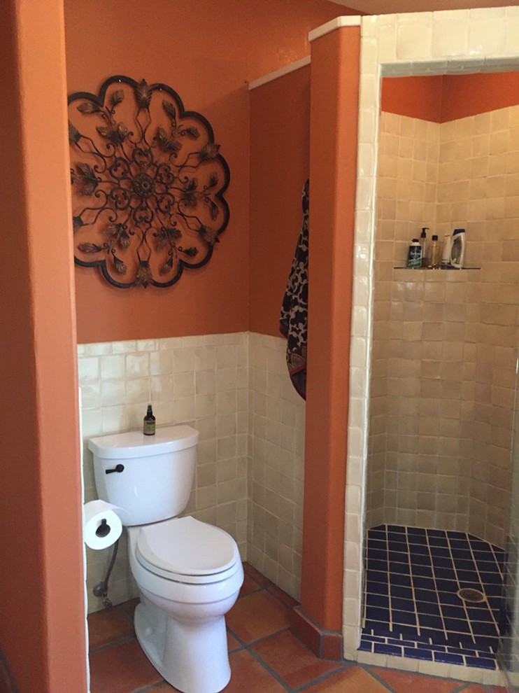 Inspiration for a transitional home design remodel in Austin