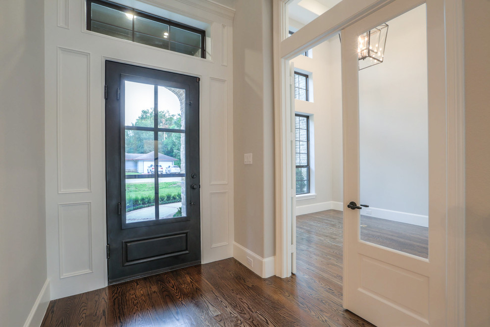 Entryway - transitional entryway idea in Houston