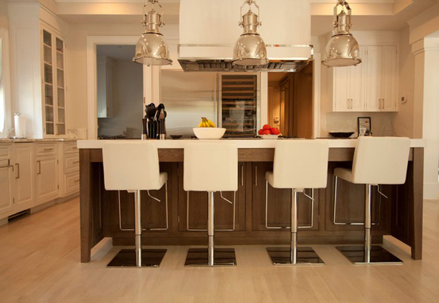Design ideas for a contemporary kitchen in New Orleans.