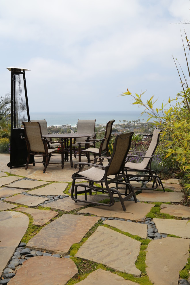 Patio - contemporary patio idea in San Diego