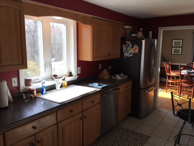 Kitchen - transitional kitchen idea