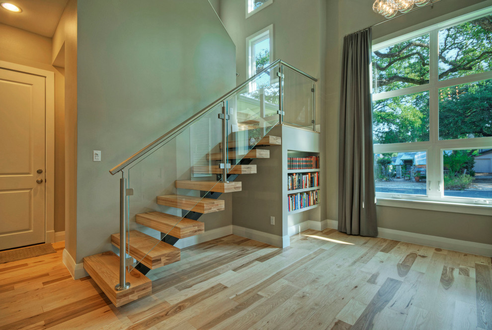 Design ideas for a contemporary staircase in Austin.