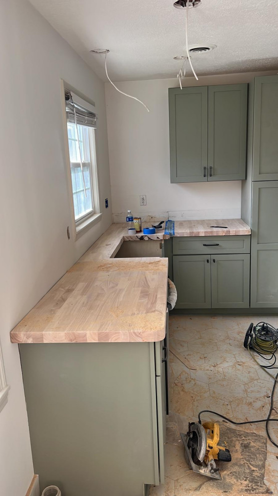 Kitchen Remodel – Custom Wood Countertops & Cabinet Refinishing