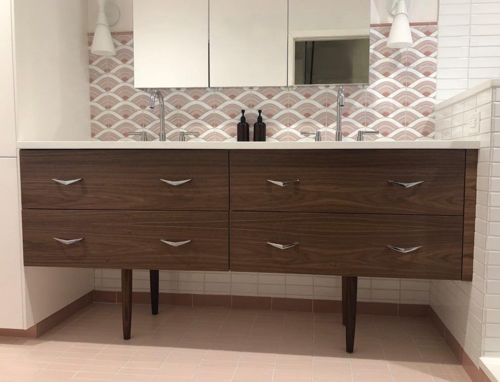 Bathroom vanity Ikea Sektion hack installed!