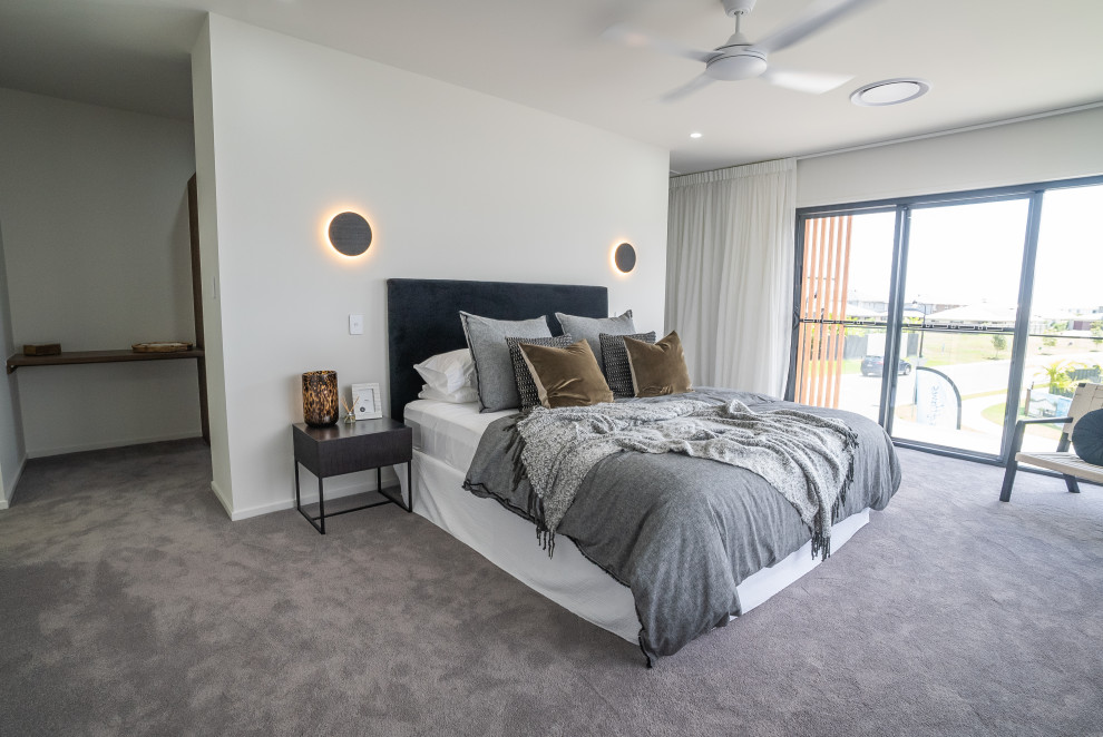 Design ideas for a large contemporary bedroom in Brisbane.