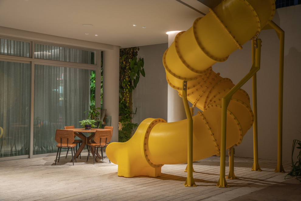 Urban home design photo in Other