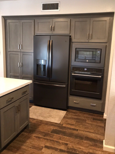 Inspiration for a transitional kitchen remodel in Phoenix