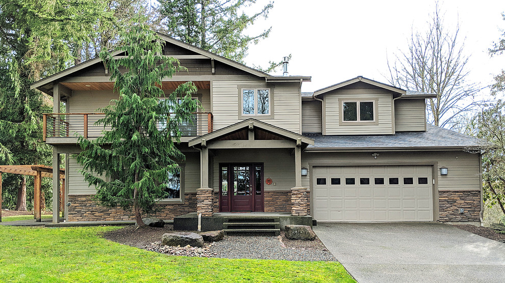 Design ideas for an arts and crafts exterior in Seattle.
