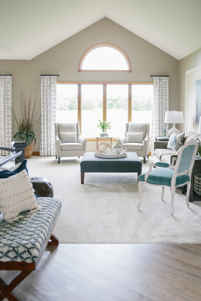 Home design - transitional home design idea in Minneapolis