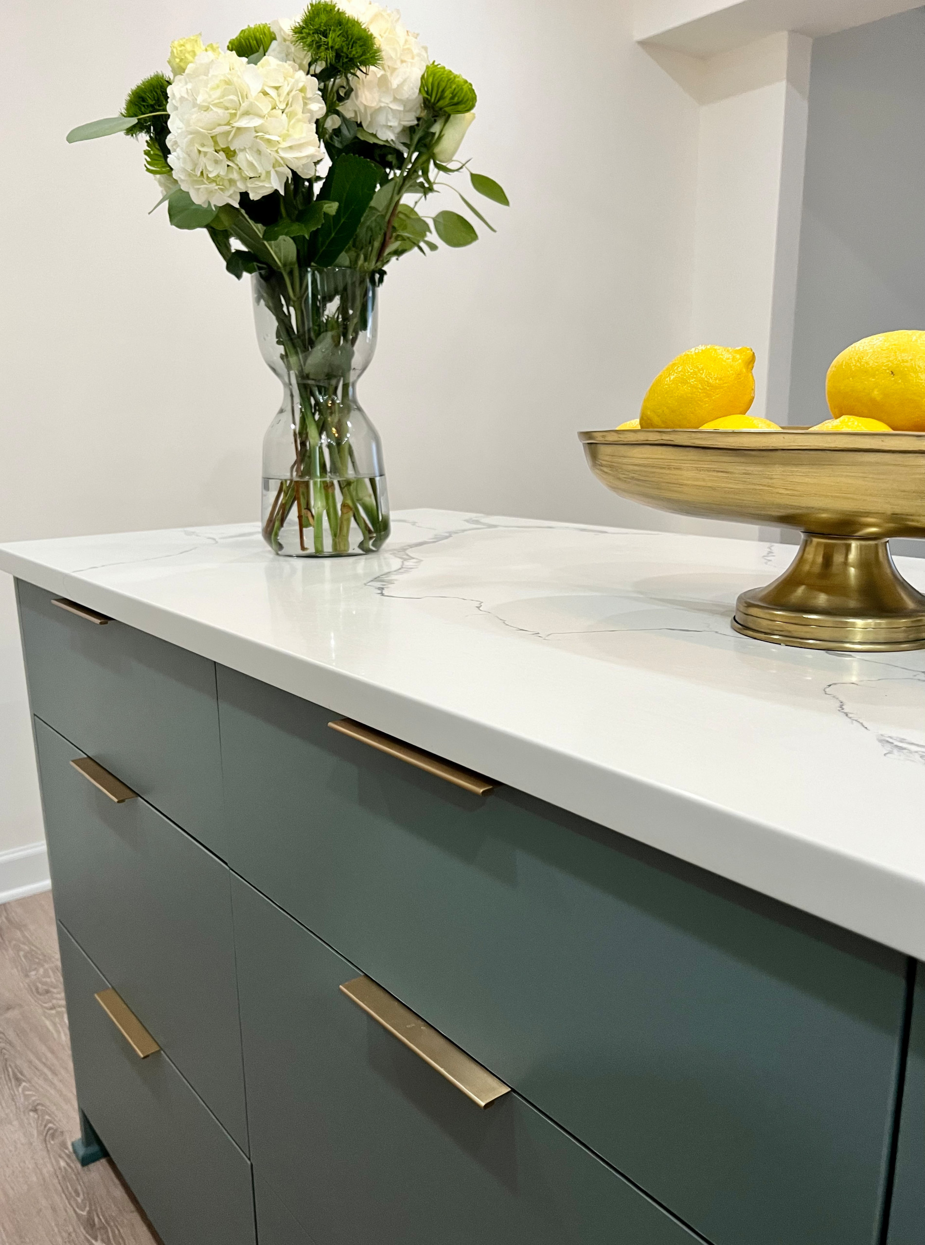 Streamlined Modern Kitchen