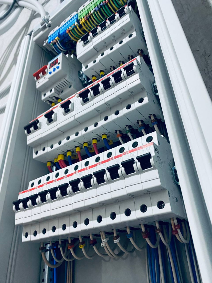 ЖК EVER электромонтаж в квартире студии 30m2