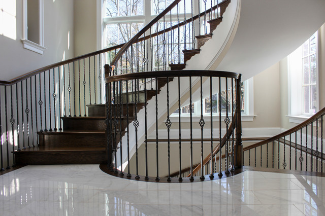 Project #28 | Sweeping Curve classique-escalier