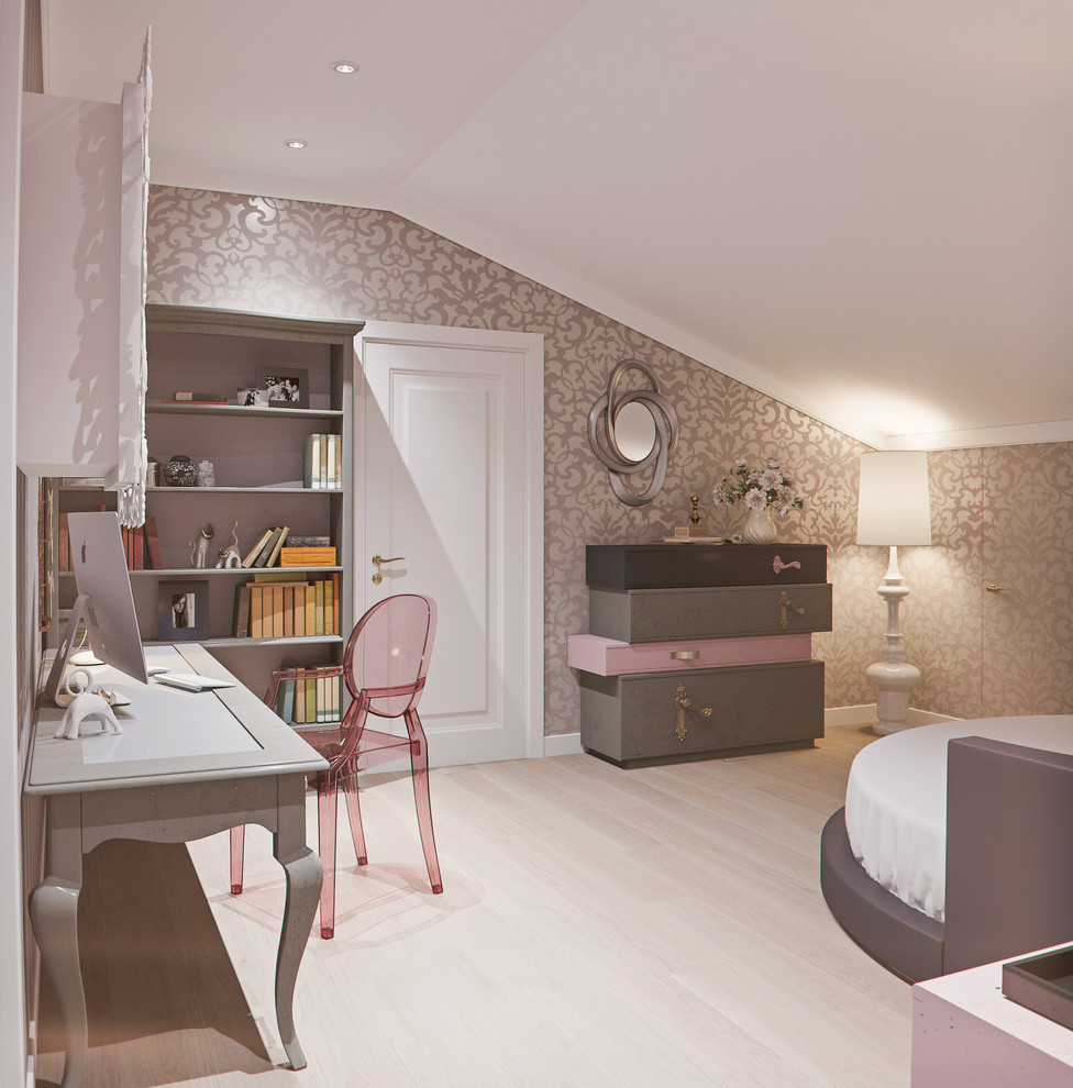 Двухэтажная квартира в стиле Яркая классика 340 м2