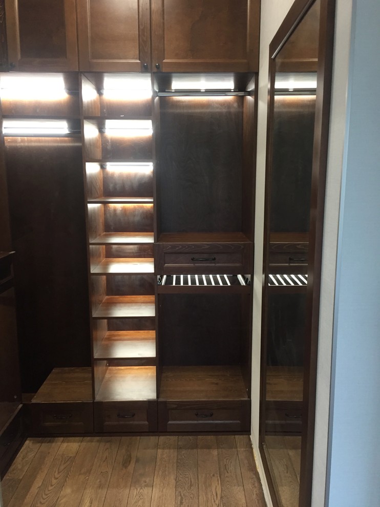 Гардеробная в комнате 2 х 2 метра