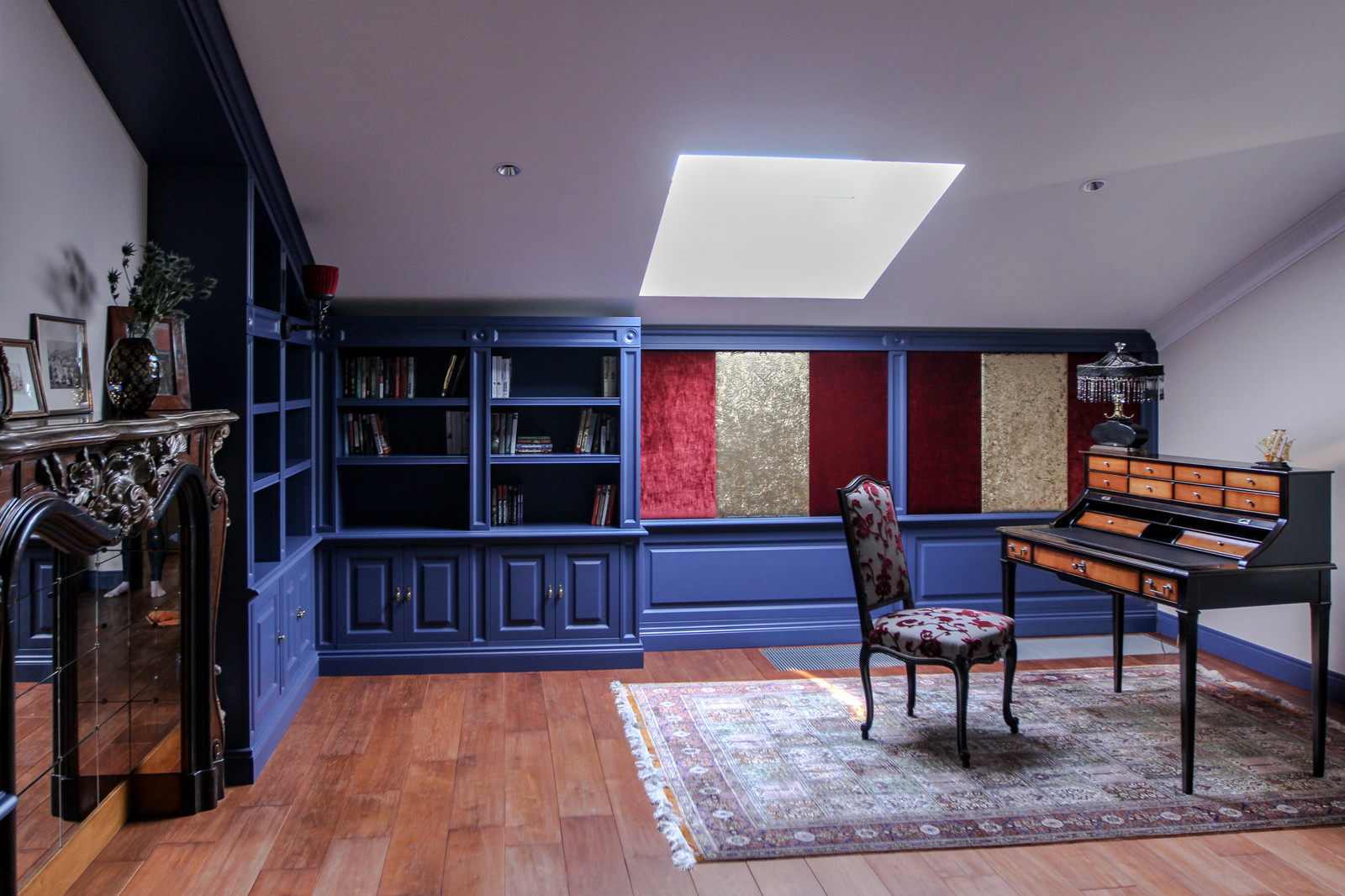 Библиотека в загородном доме