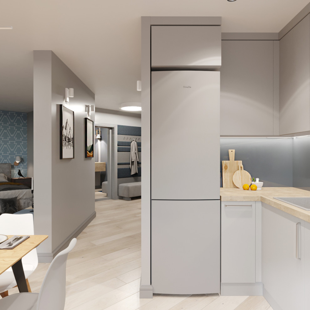 Сканди в сером