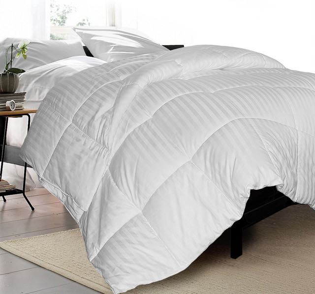 Hotel Grand 350 Thread Count White Goose Down Comforter