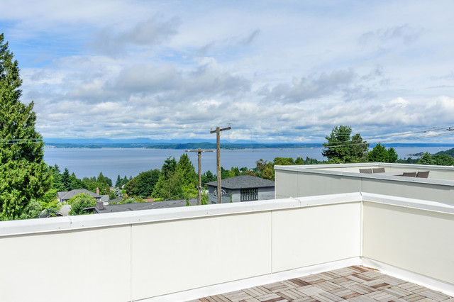 Othello Residence contemporary-balcony