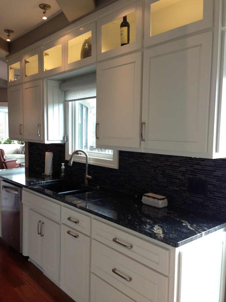 Example of a transitional kitchen design in Omaha