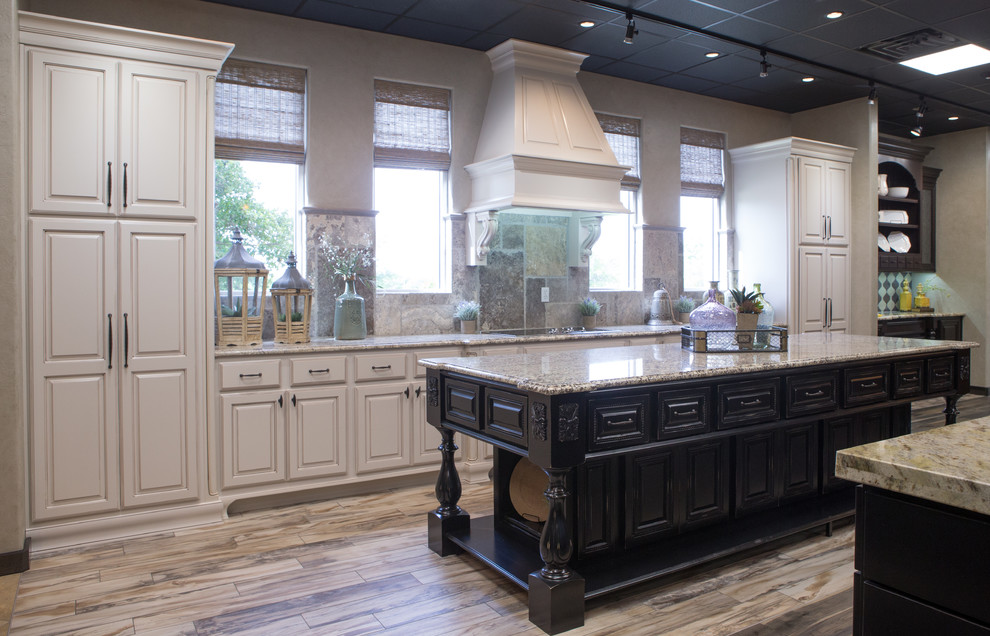 Painted Kitchens - Traditional - Kitchen - Austin - by ...