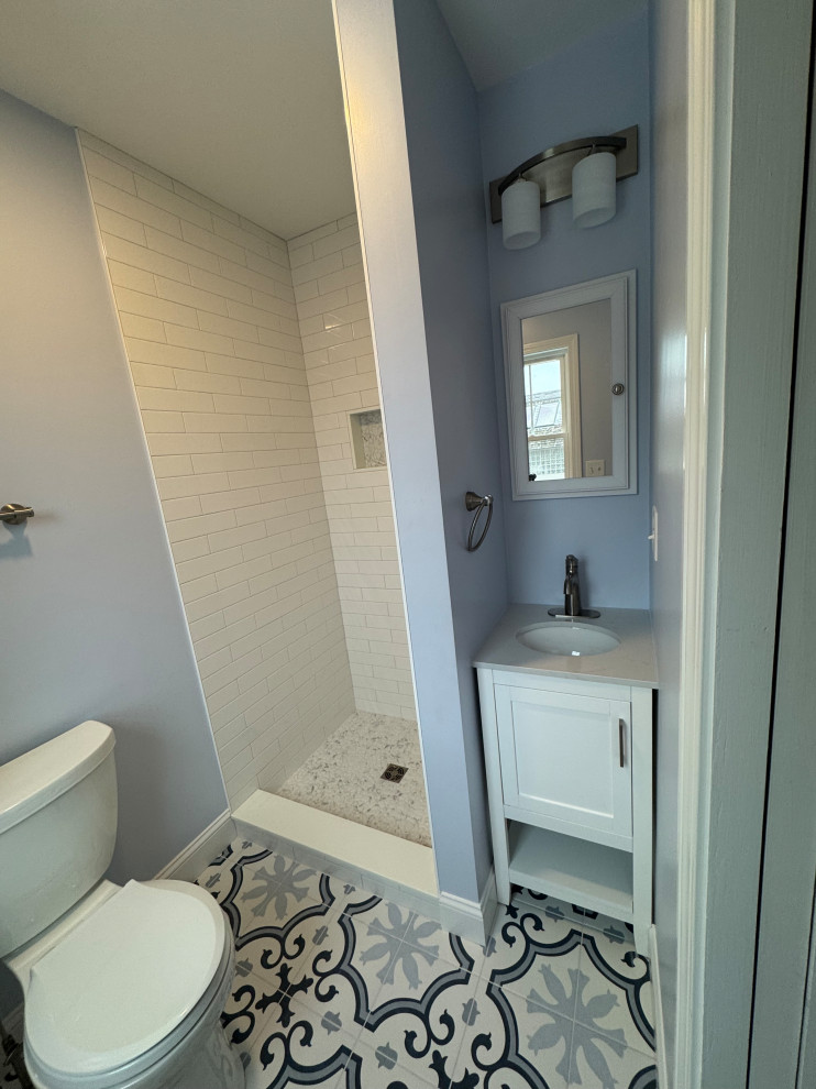 Bathroom - bathroom idea in Boston