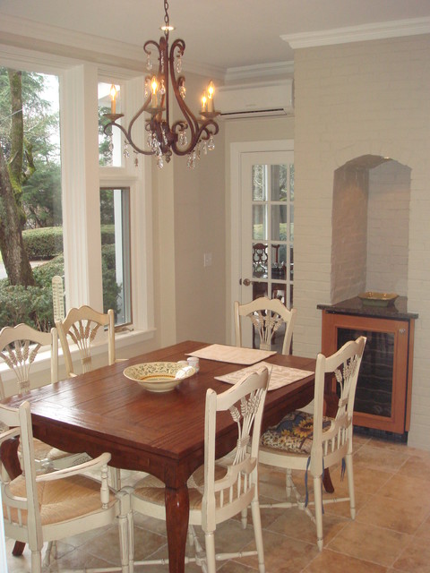 CustomWorks american-traditional-dining-room