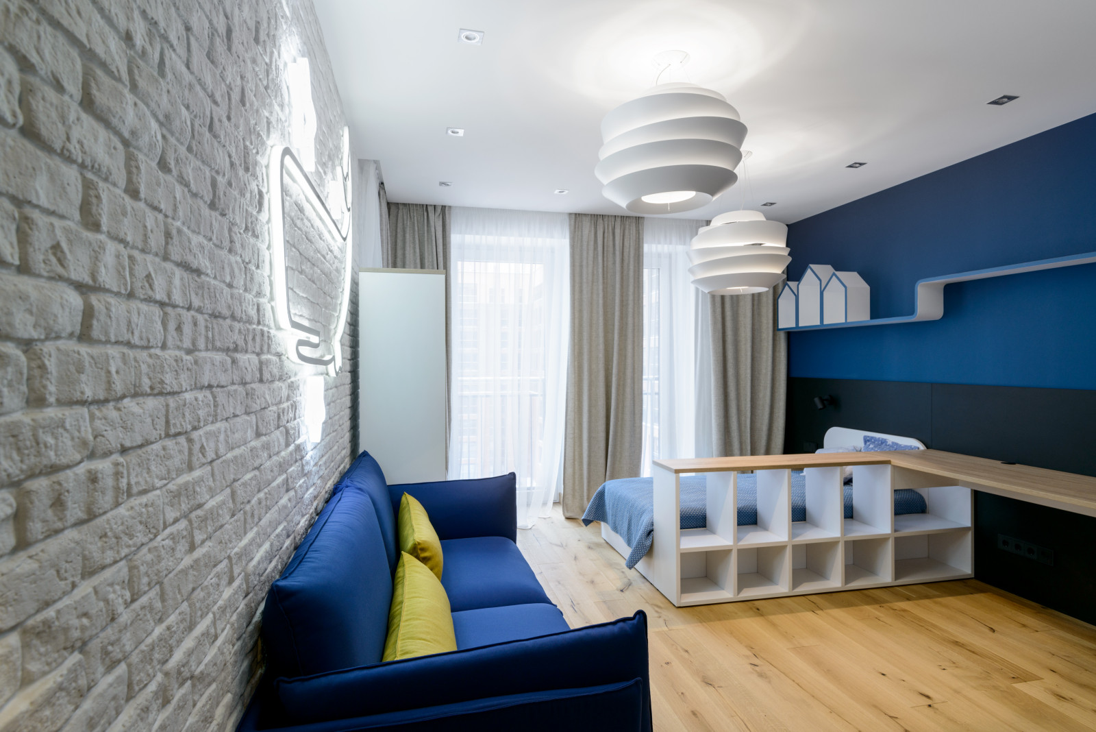 Интерьер квартиры в стиле LOFT в ЖК Квартал «На Декабристов» 90 м^2