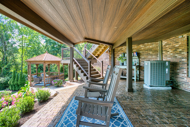 South Lyon Custom Deck contemporary-terrace
