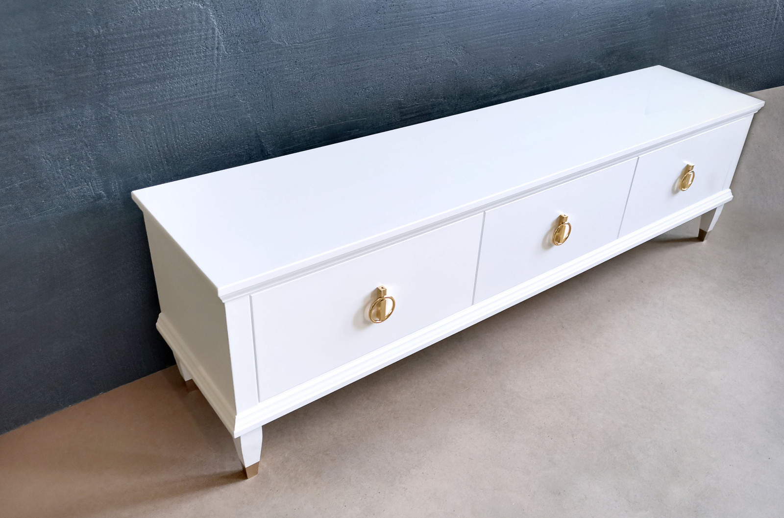 Тумба под ТВ