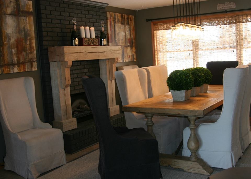 Dining room - rustic dining room idea