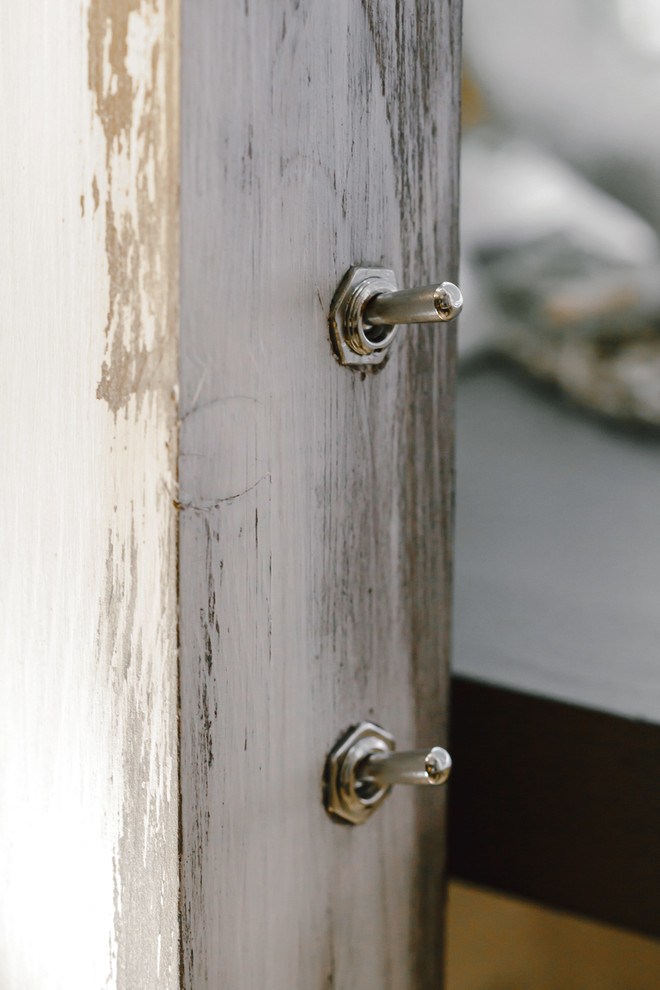 Гримерное зеркало с лампочками