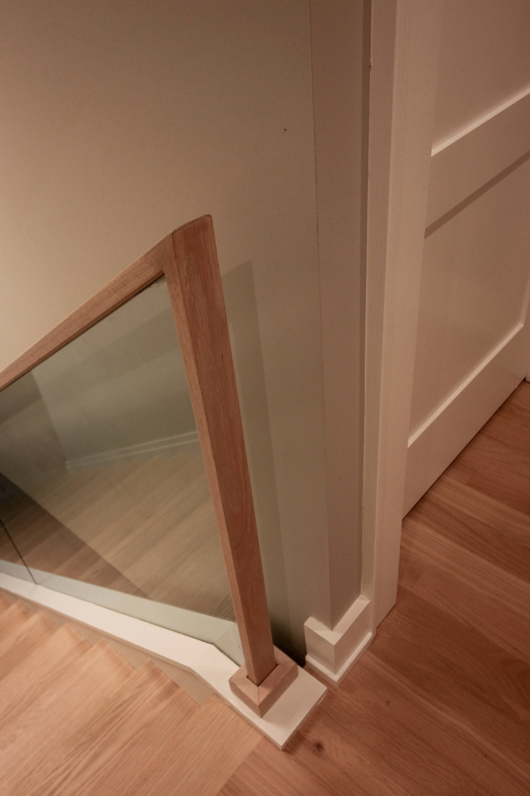 60_Contemporary Oak Staircase with Frame-less Glass Balustrade, Arlington, VA 22