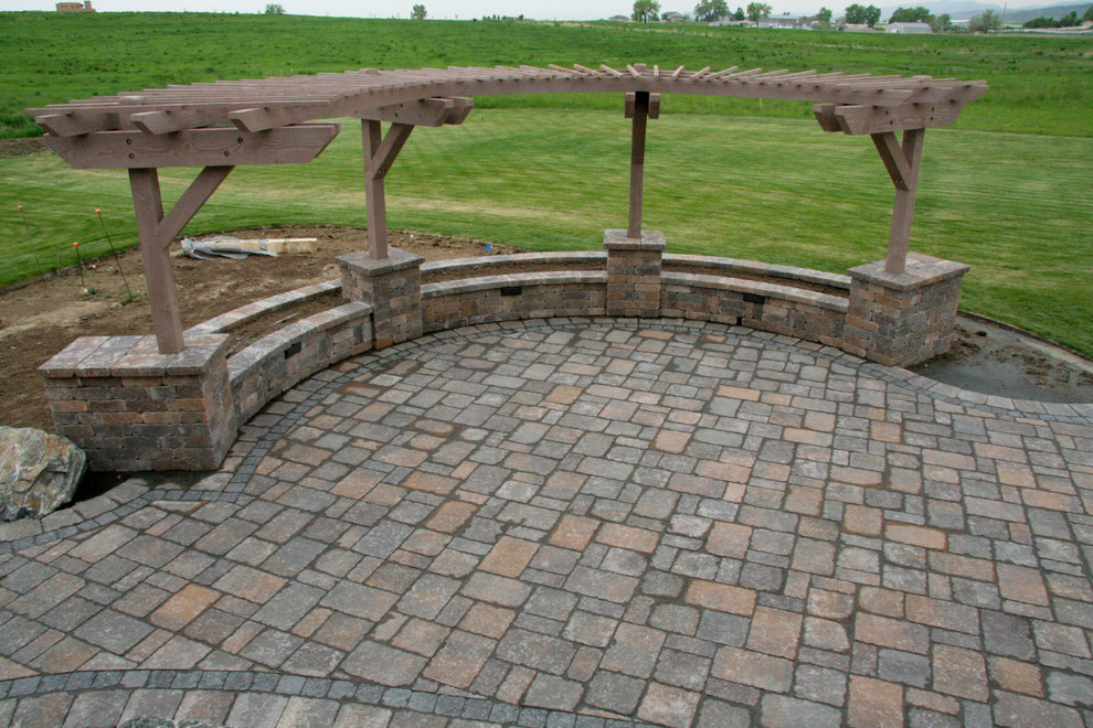 Design ideas for a transitional landscaping in Denver.