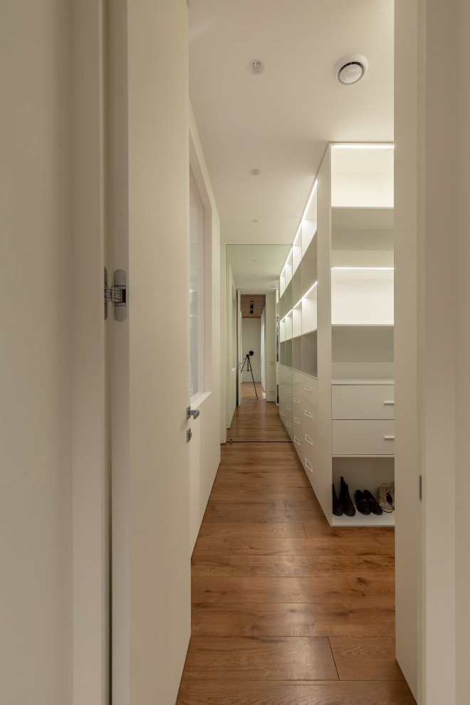 Коридор и гардеробная