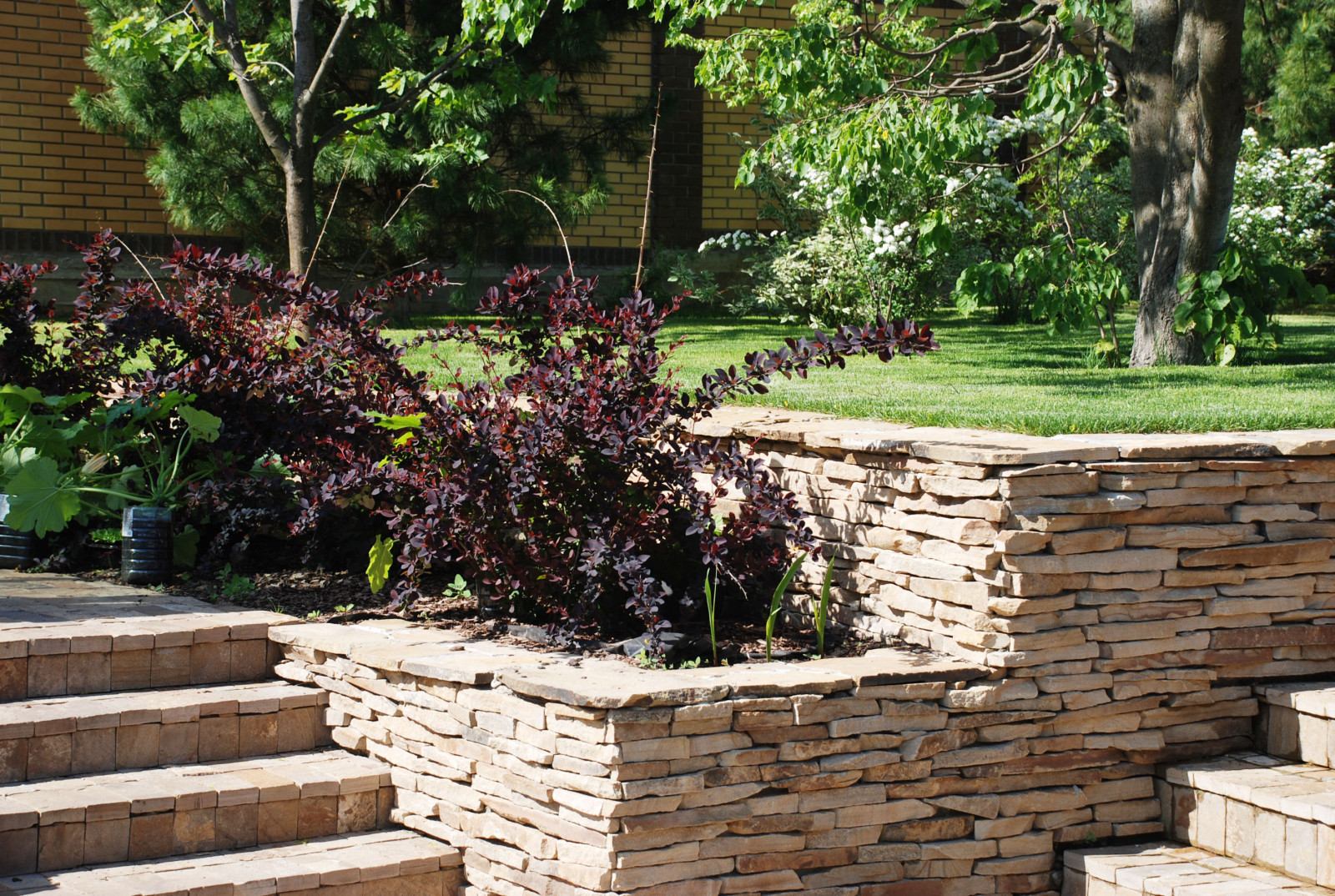 Сад на сложном рельефе