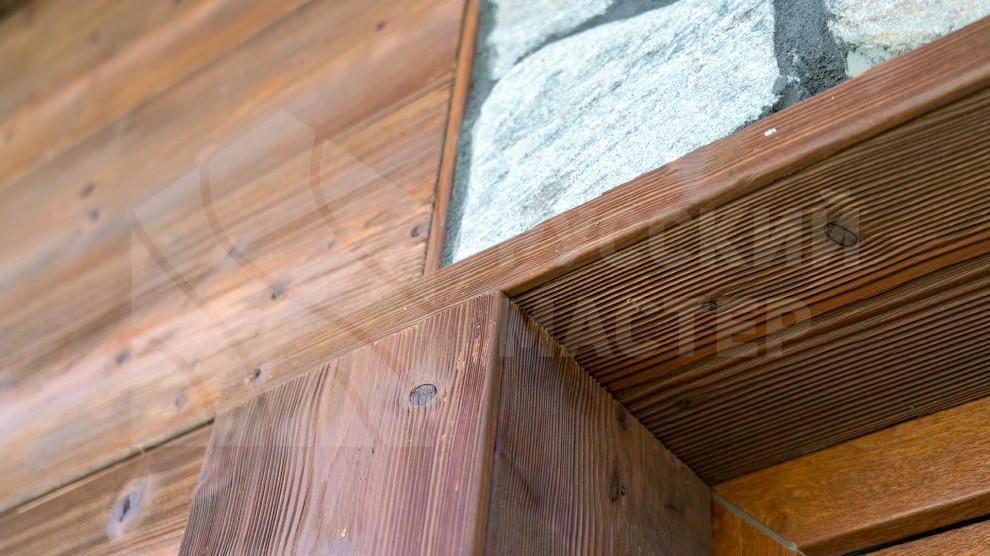 Дом в стиле шале на берегу Правдинского озера