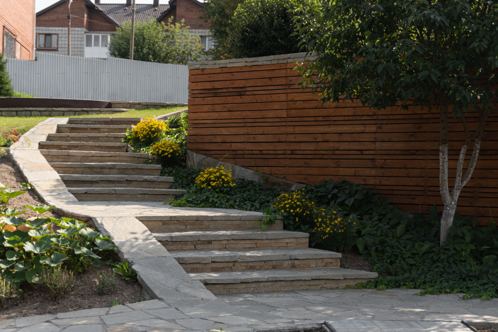 Сад на крутом склоне