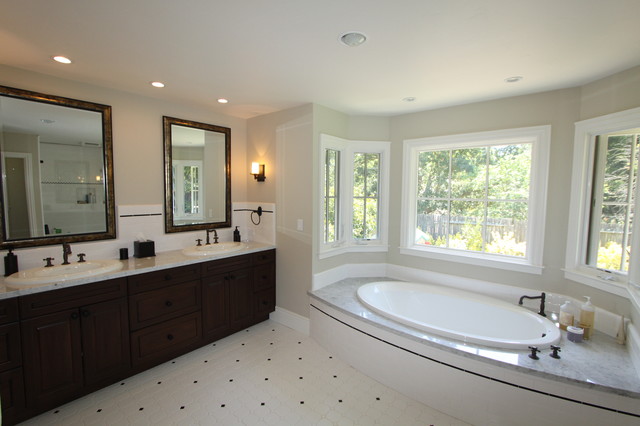 Master Bath klassisch-badezimmer