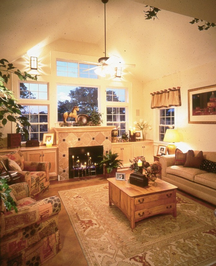 Inspiration for a traditional living room in Austin.