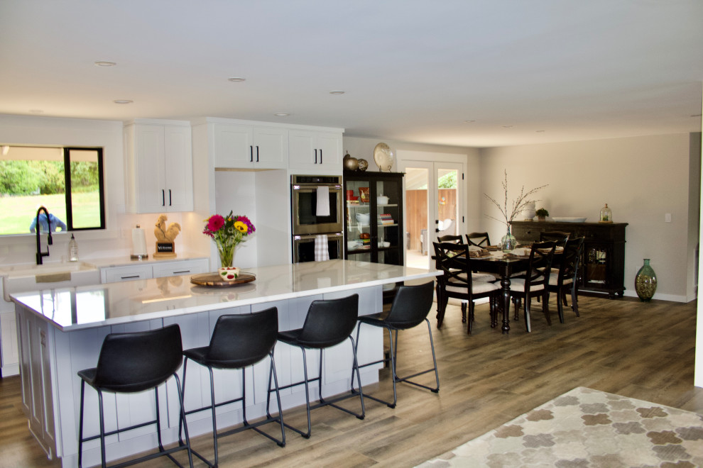 Home design - transitional home design idea in Seattle