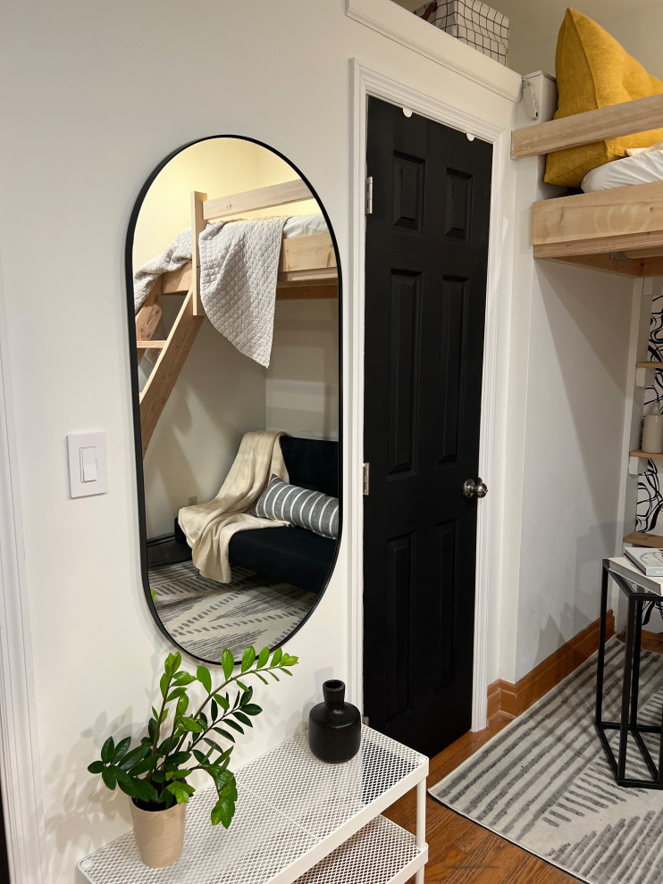 Babylon, NY- Guest bedroom